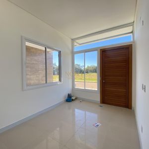 Casa com 82m², 2 dormitórios, 1 suíte, 1 vaga no bairro Novo Passo em Passo de Torres para Comprar