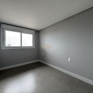 Apartamento com 77m², 2 dormitórios, 1 suíte, 2 vagas no Maui Residencial em Torres para Comprar