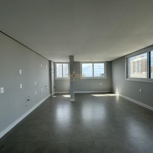 Apartamento com 77m², 2 dormitórios, 1 suíte, 2 vagas no Maui Residencial em Torres para Comprar