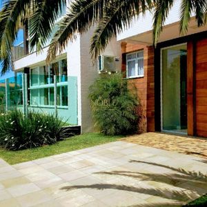 Apartamento com 160m², 3 dormitórios, 1 suíte, 2 vagas no CARPE DIEM em Torres para Comprar