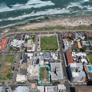 Apartamento com 101m², 2 dormitórios, 1 suíte, 2 vagas no POSH em Torres para Comprar