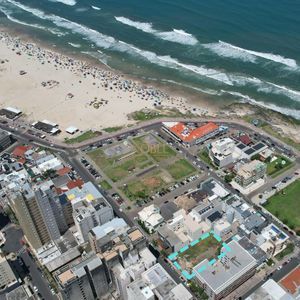 Apartamento com 101m², 2 dormitórios, 1 suíte, 2 vagas no POSH em Torres para Comprar