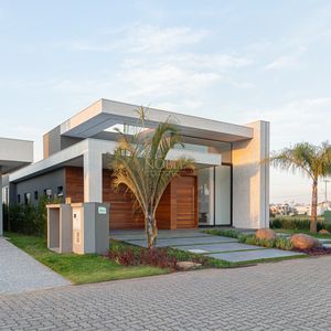 Casa de Condomínio com 205m², 3 dormitórios, 3 suítes, 2 vagas no Reserva das Águas em Torres para Comprar