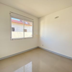 Casa com 82m², 2 dormitórios, 1 suíte, 1 vaga no bairro Novo Passo em Passo de Torres para Comprar