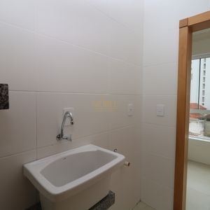 Apartamento com 85m², 2 dormitórios, 1 suíte, 1 vaga no Torres Elegance em Torres para Comprar