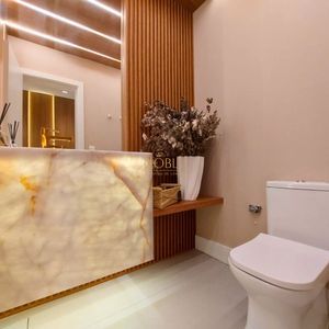 Apartamento com 165m², 3 dormitórios, 3 suítes, 3 vagas no Vanguard em Torres para Comprar