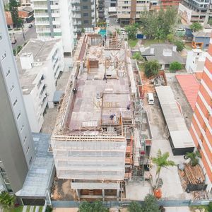 Apartamento com 186m², 3 dormitórios, 3 suítes, 3 vagas no Edifício L'ART em Torres para Comprar
