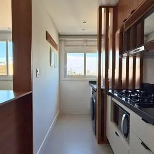 Apartamento com 52m², 1 dormitório, 1 suíte, 1 vaga no Punta Del Sole em Torres para Comprar