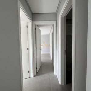 Apartamento com 90m², 2 dormitórios, 2 suítes, 2 vagas no Maui Residencial em Torres para Comprar