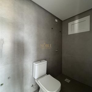 Apartamento com 102m², 3 dormitórios, 1 suíte, 2 vagas no Maui Residencial em Torres para Comprar