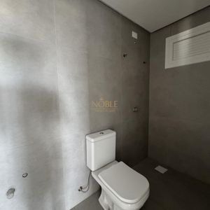 Apartamento com 102m², 3 dormitórios, 1 suíte, 2 vagas no Maui Residencial em Torres para Comprar