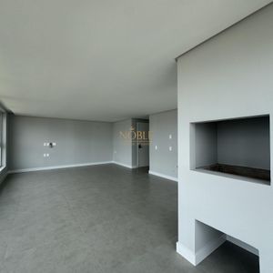 Apartamento com 102m², 3 dormitórios, 1 suíte, 2 vagas no Maui Residencial em Torres para Comprar