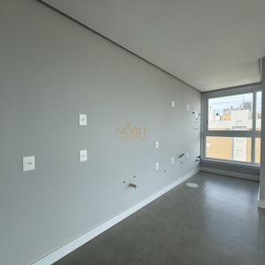 Apartamento com 102m², 3 dormitórios, 1 suíte, 2 vagas no Maui Residencial em Torres para Comprar