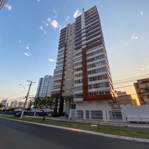 Apartamento com 84m², 2 dormitórios, 1 suíte, 1 vaga no San Pietro em Torres para Comprar