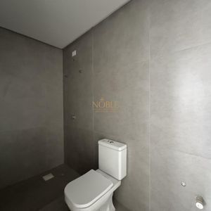 Apartamento com 90m², 2 dormitórios, 2 suítes, 2 vagas no Maui Residencial em Torres para Comprar