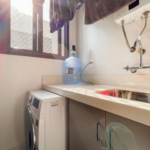 Apartamento com 103m², 3 dormitórios, 3 suítes, 2 vagas no Absoluto em Torres para Comprar