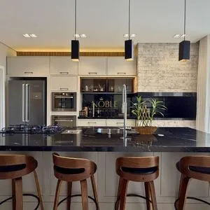 Casa de Condomínio com 206m², 4 dormitórios, 4 suítes, 2 vagas no Reserva das Águas em Torres para Comprar