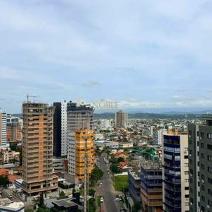 Apartamento com 130m², 4 dormitórios, 3 suítes, 3 vagas no Mirage em Torres para Comprar