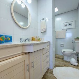 Apartamento com 125m², 2 dormitórios, 1 suíte, 1 vaga no Villa del Mar em Torres para Comprar