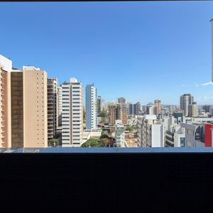Apartamento com 98m², 2 dormitórios, 2 suítes, 2 vagas no Punta Del Sole em Torres para Comprar