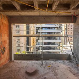 Apartamento com 128m², 3 dormitórios, 3 suítes, 1 vaga no Montserrat em Torres para Comprar