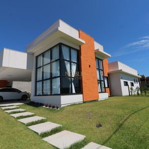 Casa de Condomínio com 262m², 3 dormitórios, 1 suíte, 2 vagas no Reserva das Águas em Torres para Comprar