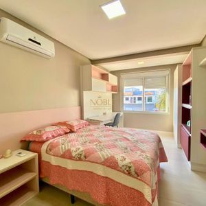 Apartamento com 156m², 3 dormitórios, 1 suíte, 1 vaga no bairro Stan em Torres para Comprar