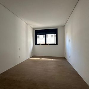 Apartamento com 110m², 3 dormitórios, 1 suíte, 2 vagas no LONDON em Torres para Comprar