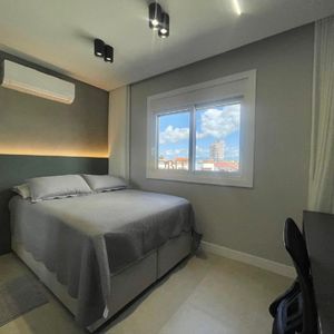 Apartamento com 155m², 3 dormitórios, 1 suíte, 2 vagas no Morada do Parque em Torres para Comprar