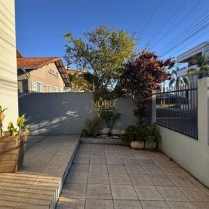 Apartamento com 67m², 2 dormitórios, 1 suíte, 1 vaga no Esplanada em Torres para Comprar