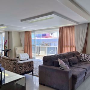 Cobertura com 471m², 4 dormitórios, 4 suítes, 6 vagas no Punta del Mare em Torres para Comprar