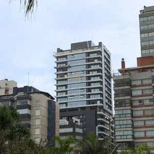 Apartamento com 165m², 3 dormitórios, 3 suítes, 3 vagas no Vanguard em Torres para Comprar