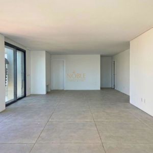 Apartamento com 207m², 4 dormitórios, 4 suítes, 2 vagas no Domus em Torres para Comprar