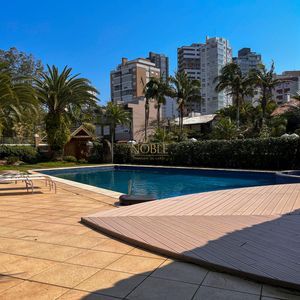 Casa, 4 dormitórios, 2 suítes, 3 vagas no bairro Praia Grande em Torres para Comprar