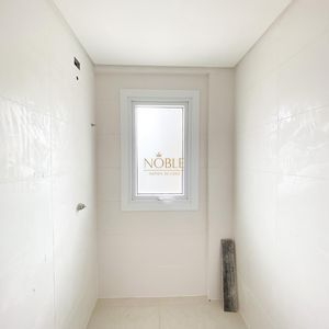 Apartamento com 130m², 3 dormitórios, 1 suíte, 2 vagas no Monterrey em Torres para Comprar