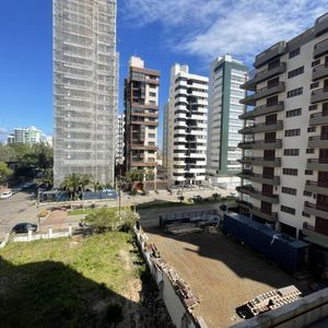 Apartamento com 95m², 3 dormitórios, 1 suíte, 1 vaga no Yokohama em Torres para Comprar
