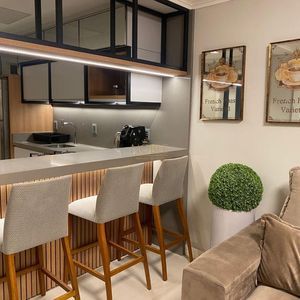 Apartamento com 102m², 3 dormitórios, 1 suíte, 1 vaga no Zurich em Torres para Comprar