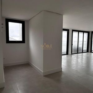 Apartamento com 138m², 3 dormitórios, 3 suítes, 2 vagas no Aura em Torres para Comprar