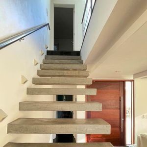 Casa de Condomínio com 338m², 4 dormitórios, 3 suítes, 2 vagas no Ocean Side em Torres para Comprar