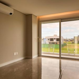 Casa de Condomínio com 432m², 4 dormitórios, 3 suítes, 2 vagas no Reserva das Águas em Torres para Comprar