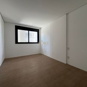 Apartamento com 110m², 3 dormitórios, 1 suíte, 2 vagas no LONDON em Torres para Comprar