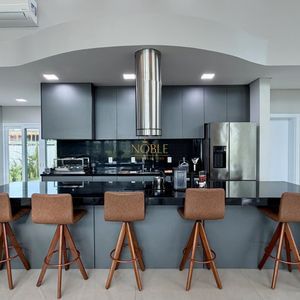 Casa de Condomínio com 293m², 3 dormitórios, 3 suítes, 2 vagas no Ocean Side em Torres para Comprar