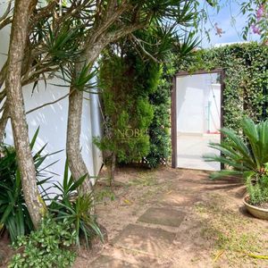 Casa com 518m², 5 dormitórios, 2 suítes, 2 vagas no bairro Praia Grande em Torres para Comprar