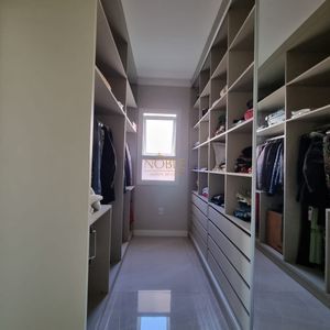 Casa de Condomínio com 206m², 3 dormitórios, 1 suíte, 2 vagas no Reserva das Águas em Torres para Comprar