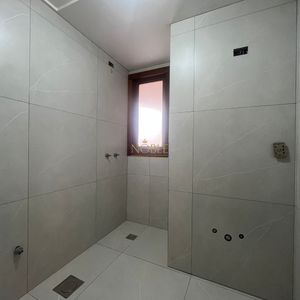 Apartamento com 137m², 3 dormitórios, 1 suíte, 1 vaga no Nouvelle Tour em Torres para Comprar