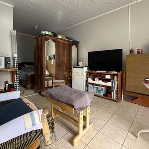 Sobrado com 105m², 3 dormitórios, 1 vaga no Solemar em Torres para Comprar