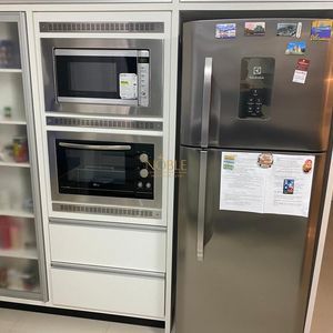 Apartamento com 212m², 4 dormitórios, 4 suítes, 2 vagas no Golden Tower em Torres para Comprar