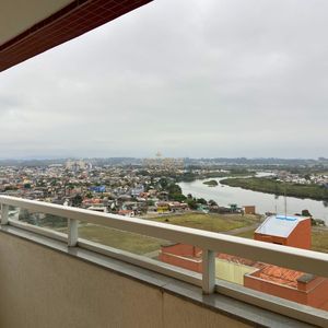 Cobertura com 167m², 3 dormitórios, 1 suíte, 2 vagas no Dom Raphael em Torres para Comprar