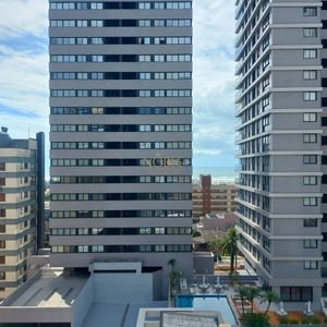 Apartamento com 88m², 2 dormitórios, 2 suítes, 1 vaga no LONDON em Torres para Comprar