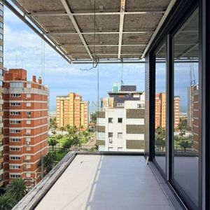 Apartamento com 210m², 4 dormitórios, 4 suítes, 3 vagas no Vanguard em Torres para Comprar